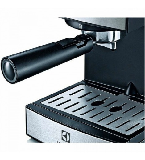 Кофеварка Electrolux EEA111