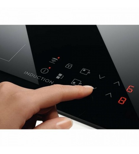 Варильна поверхня Electrolux IPE6440KF