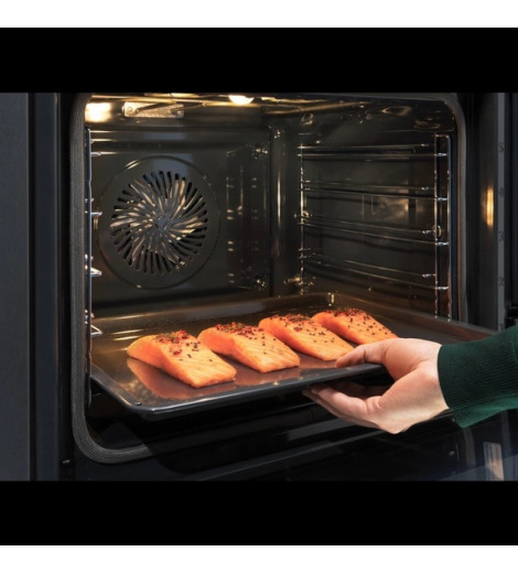 Духова шафа Electrolux EOB7S31Z