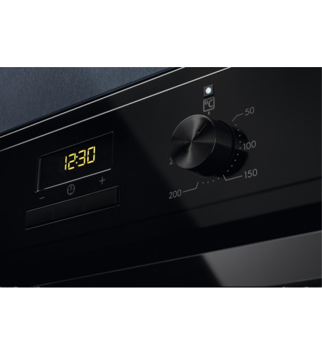 Духова шафа Electrolux EOF3H50BK