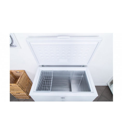Морозильна скриня BEKO CF200W
