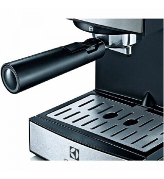 Кофеварка Electrolux EEA111