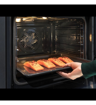 Духова шафа Electrolux EOB7S31Z