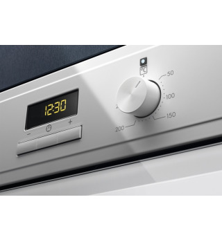 Духова шафа Electrolux EOF3H40BW