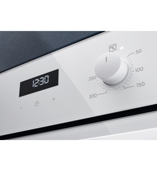 Духова шафа Electrolux EOF5C50BV