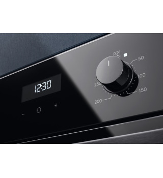 Духова шафа Electrolux EOF5C50BZ