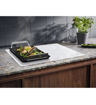Варильна поверхня Electrolux LIV63431BW